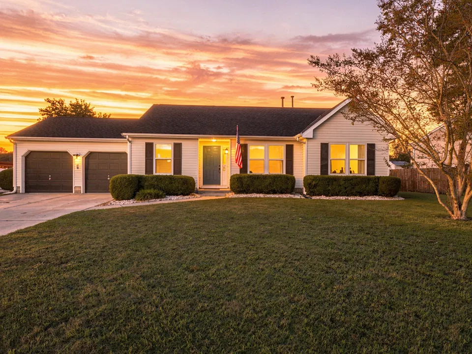 212 Waterwood Way
