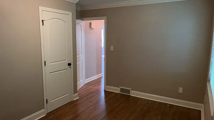 2400 Hillview Ave — Photo 21