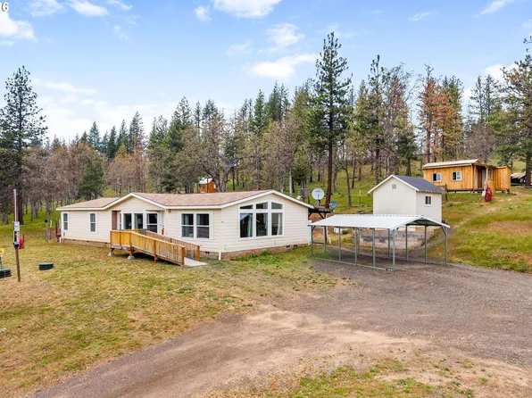 351 Woodland Rd, Goldendale, WA 98620