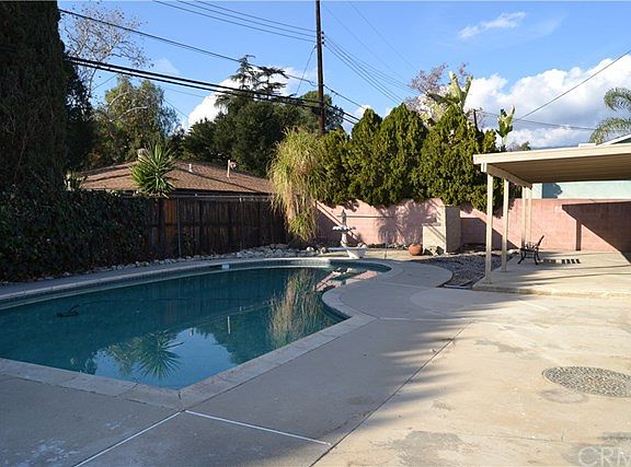 3rd image of 9040 Ramona Ave