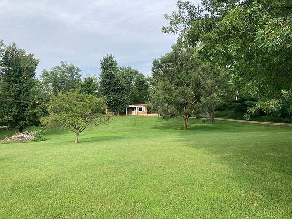 2nd image of 6783 Hilltop Rd
