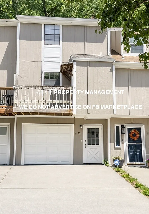 1933 Lawrence Court - 1 — Photo 1