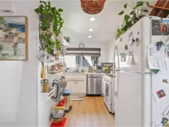 5th image of 5471 Pioneer Blvd