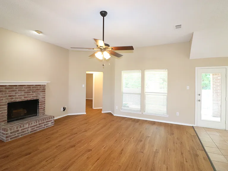 3711 Sycamore Ln — Photo 25