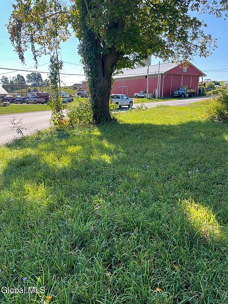 5th image of 114 Brookmans Corners Road