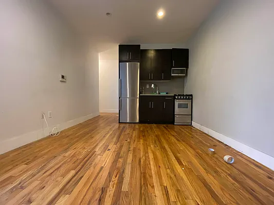 Rented by Yup Realty LLC | media 10