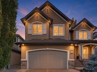 222 SW Elgin Estates Park SE, Calgary, AB T2Z 0N6