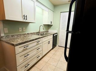 3600 SW 23rd St #D-23, Gainesville, FL 32608