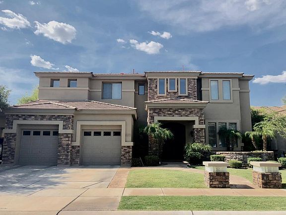 3rd image of 364 W Bluebird Dr