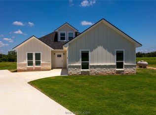 847 Mimosa Ln, Franklin, TX 77856