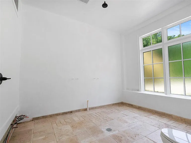 6420 Riverside Dr NW — Photo 93
