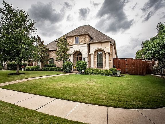 2nd image of 5408 Golden Sunset Ct
