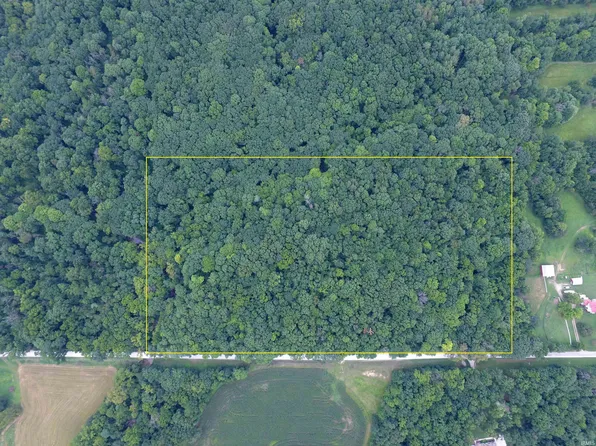 2200 W 400th Rd S, Williamsport, IN 47993