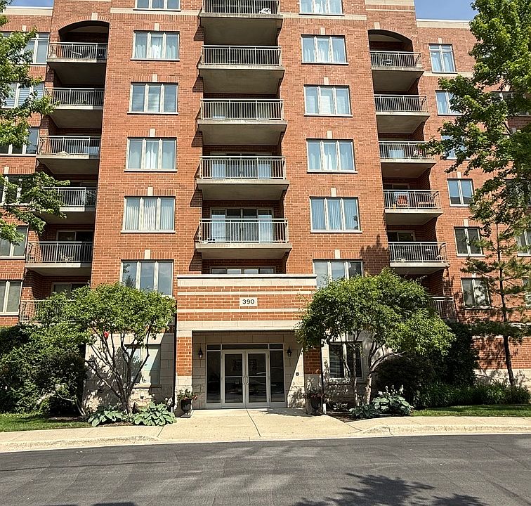 1st image of 390 Western Ave #402