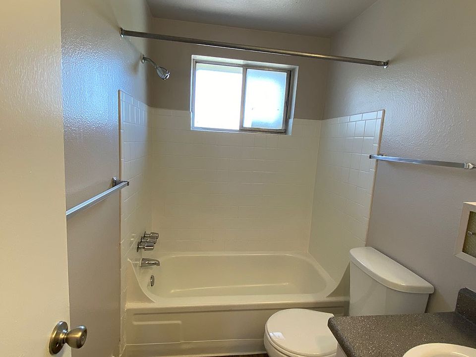 1st image of 66 Garden Ctr #1B-1Ba-465Sqft