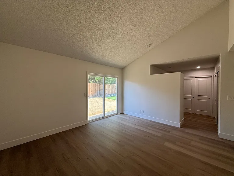 1120 Village Dr — Photo 50