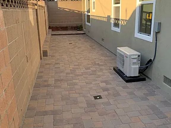 3rd image of 7733 Devonwood Ave