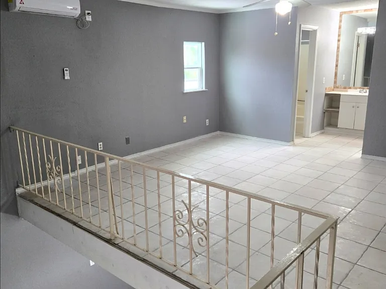 307 Bolivar Ave #3 — Photo 18
