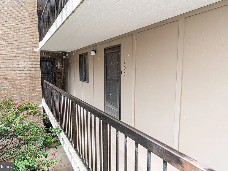 227 Canal Park Dr #206 — Photo 8
