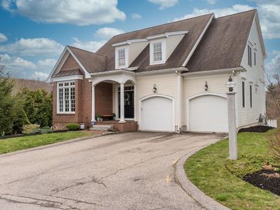 3 Lena Meadows Way, Amesbury, MA, 01913