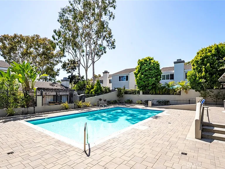 19751 Oceanaire Cir — Photo 39