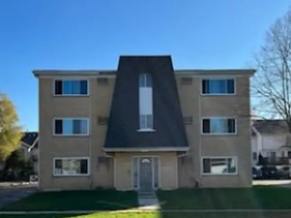 2051 Narcissus Ave #3W, Hanover Park, IL 60133