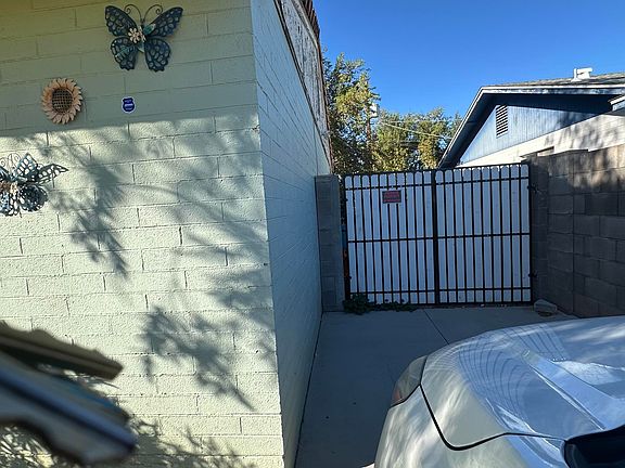 4th image of 6108 W PINCHOT Avenue
