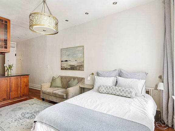 4th image of 354 W 12th St APT 2A
