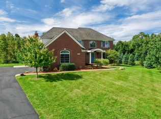8888 Sydney Dr, Saline, MI