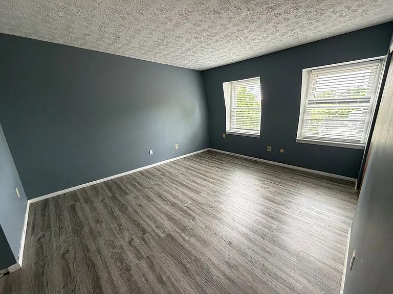 7742 Brams Hill Dr — Photo 9