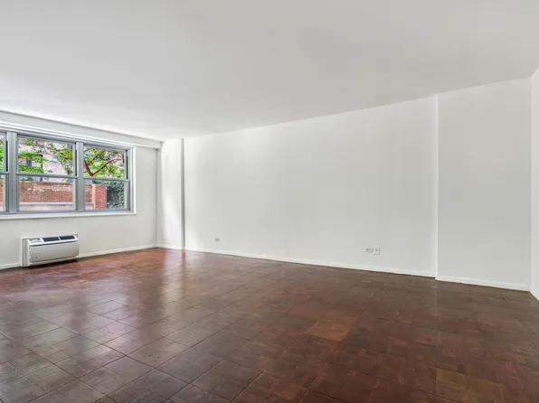433 East 56th Street 1B image 2 of 9