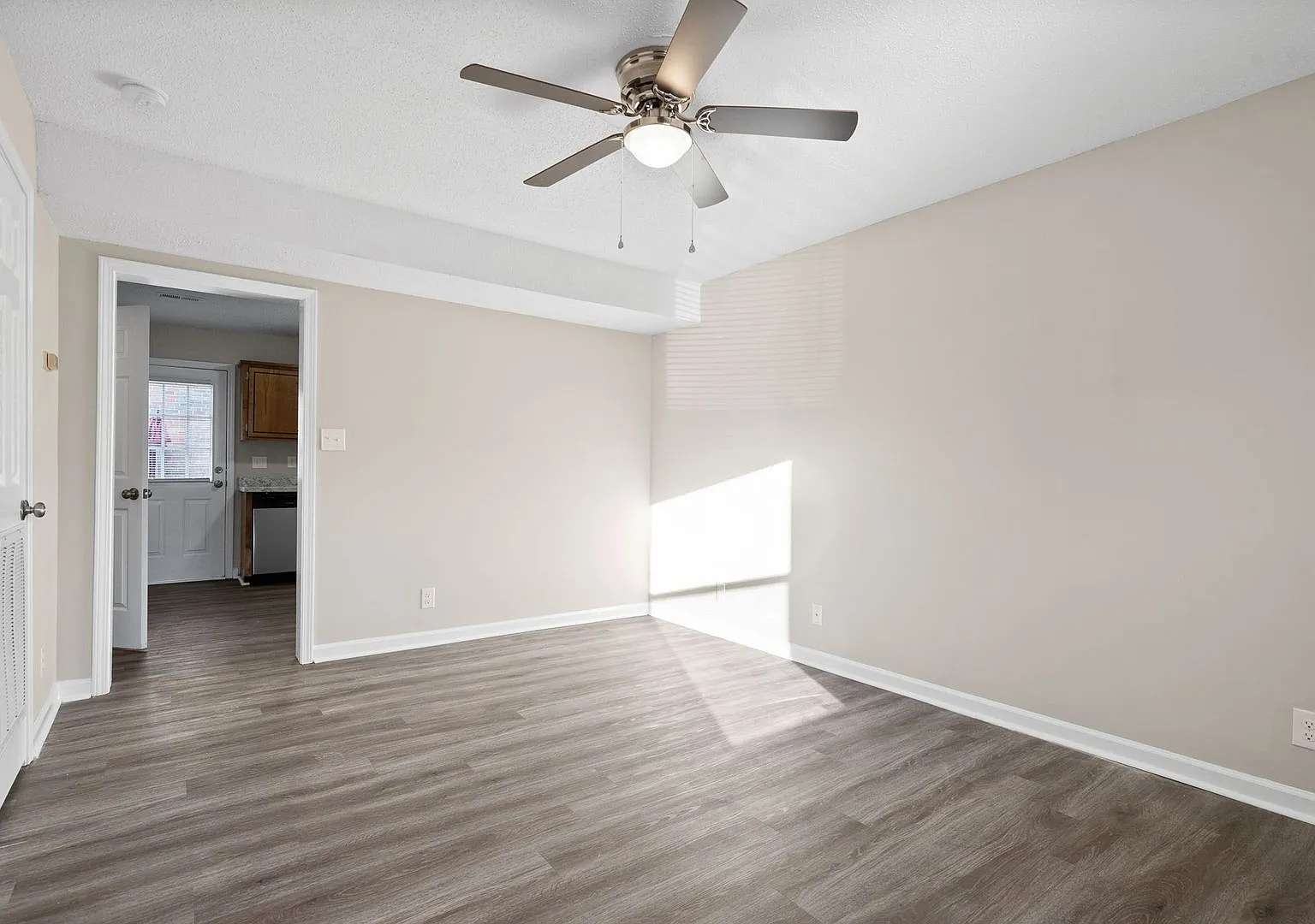Mason Way-2244 (x5) — Photo 4