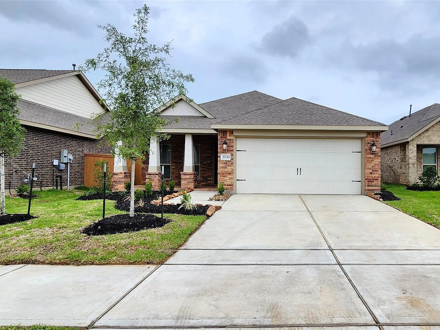 3 bed, 1600 sqft, $2,295 — Photo 1
