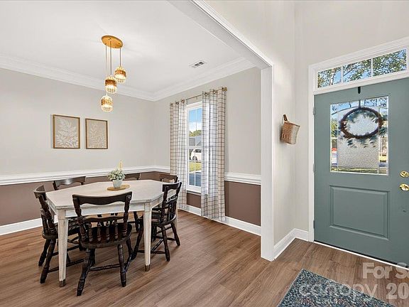 3rd image of 3700 Brookstone Trl