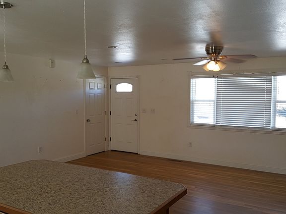 4th image of 630 S Fremont Ave