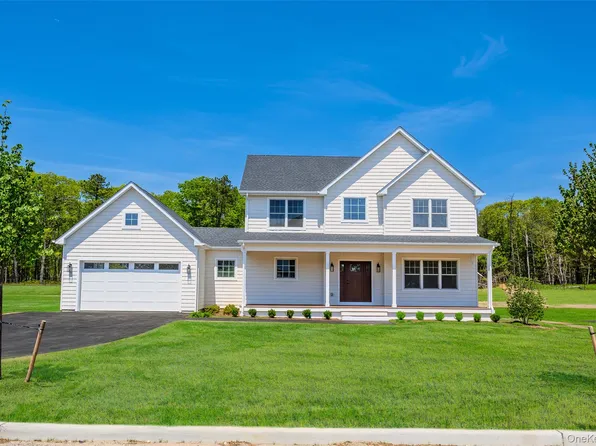 5 Jersey Avenue, Miller Place, NY 11764
