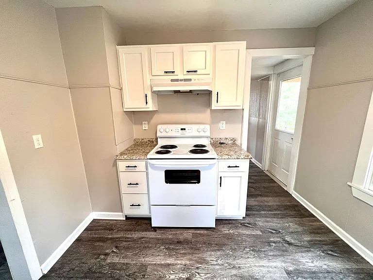 1620 Polk St — Photo 11