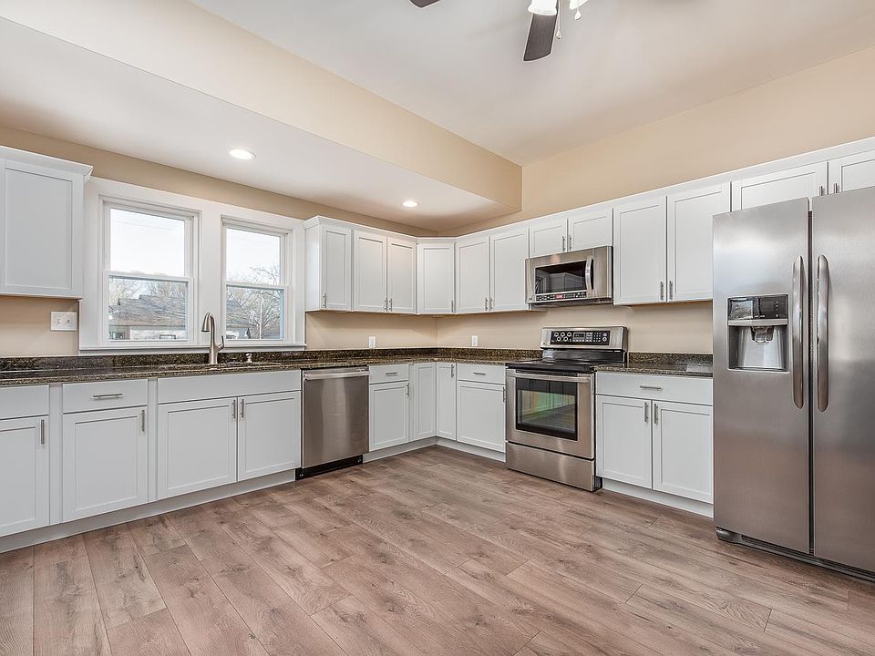 204 N Charcoal St, Troy, IL 62294 Zillow