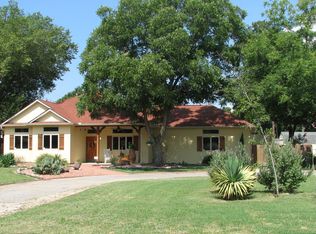 703 Tipton Rd, Irving, TX 75060