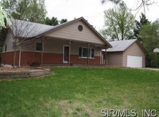 11707 Fruit Rd, Alhambra, IL 62001