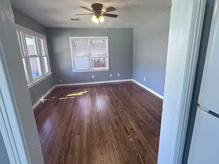 837 W Moore Ave — Photo 31