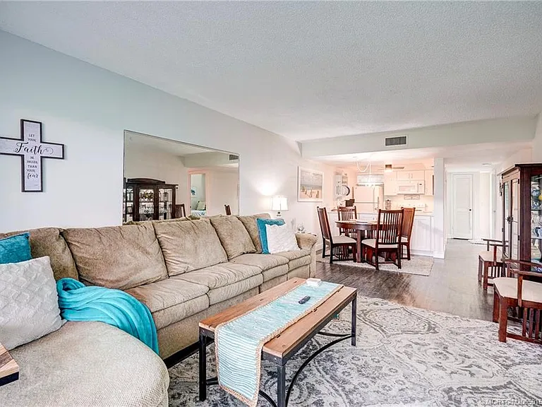 5563 NE Gulfstream Way — Photo 20
