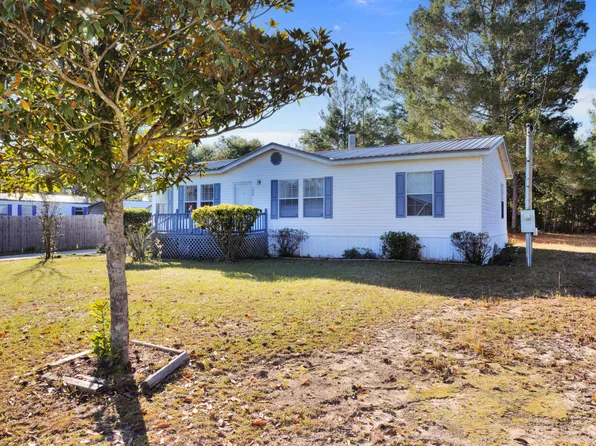 278 E Tiger Lily Ln, Defuniak Springs, FL 32433