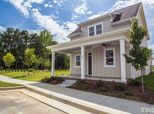 101 Village Walk Dr, Clayton, NC 27527