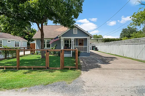 1306 Idylwild St Photo 1