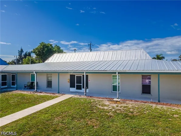 5725 Genesee Pkwy APT 10, Bokeelia, FL 33922