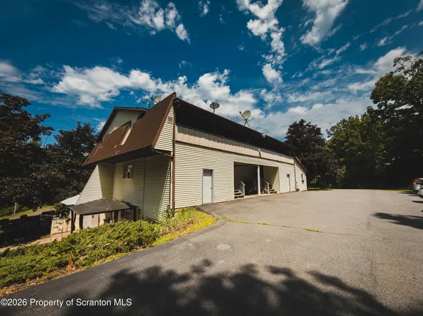 526 Langans Rd #A, Pittston, PA 18640