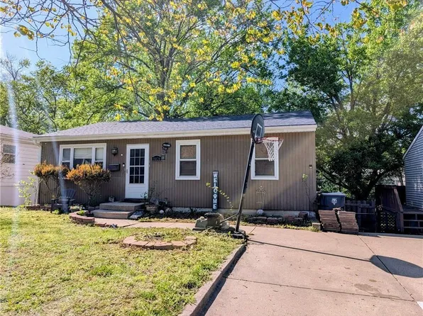 8026 NE 50th St, Kansas City, MO 64119