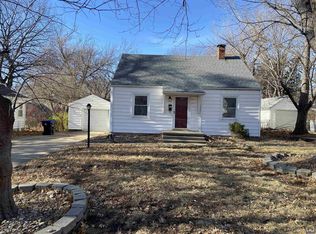 1105 SW Orleans St, Topeka, KS 66604