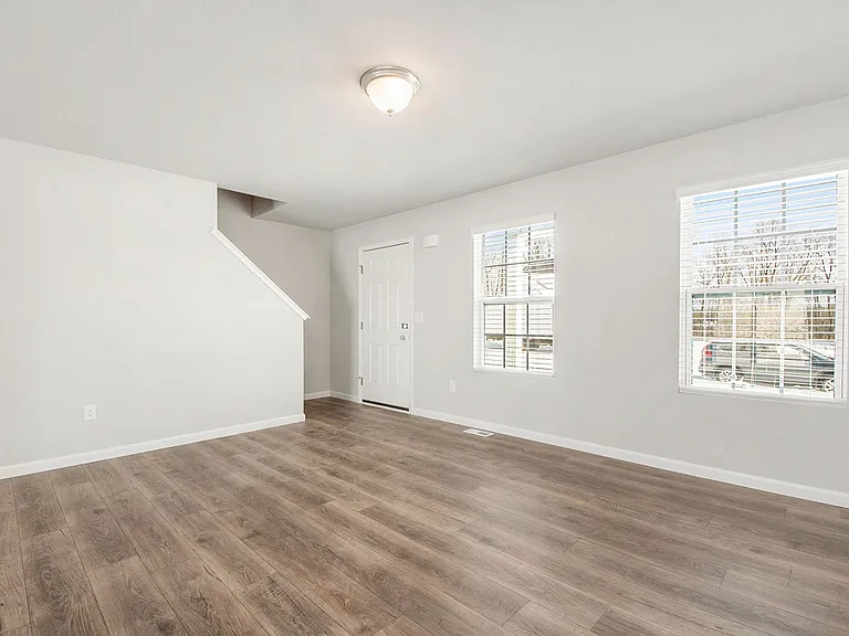 7285 Montego Bay St — Photo 8